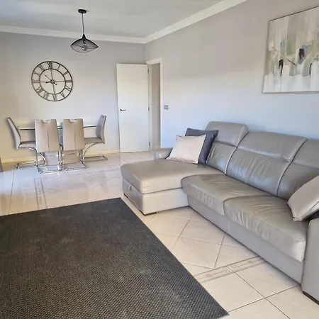 Apartment 2 Bedroom La Cala Mijas, Butibamba La Cala De Mijas